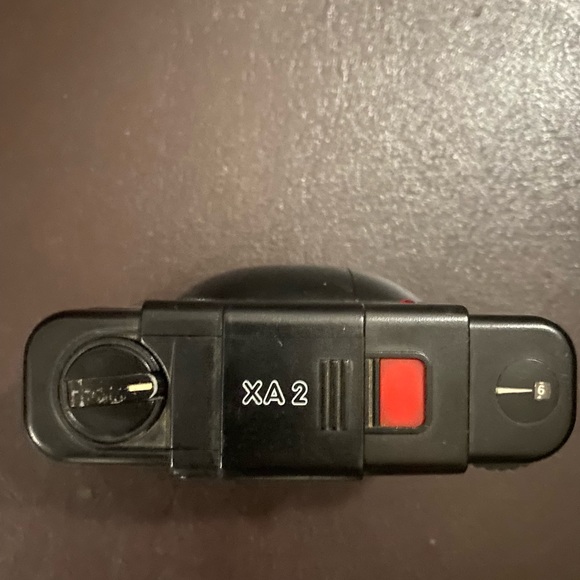 Vintage Olympus XA2 Camera - Picture 2 of 4